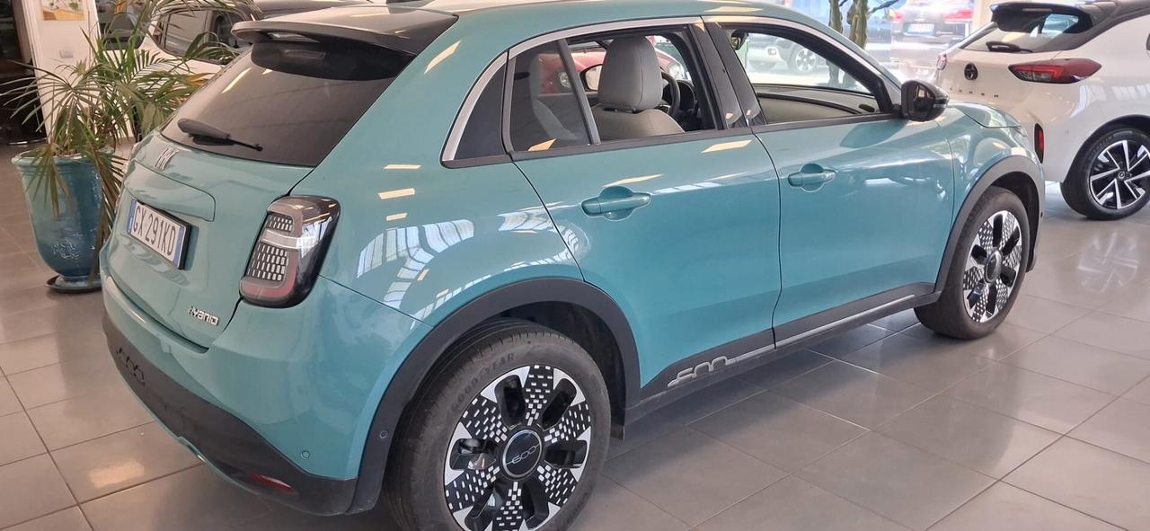 Fiat 600 Hybrid 100 CV DCT MHEV La Prima