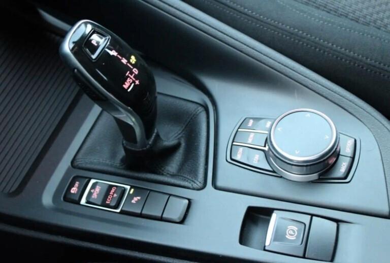 Bmw X1 sDrive 18d Aut. *LUCI AMBIENTE