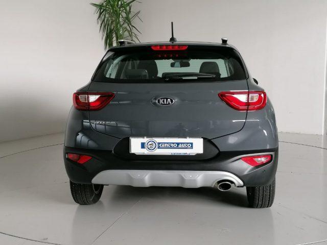 KIA Stonic 1.2 DPI Silver