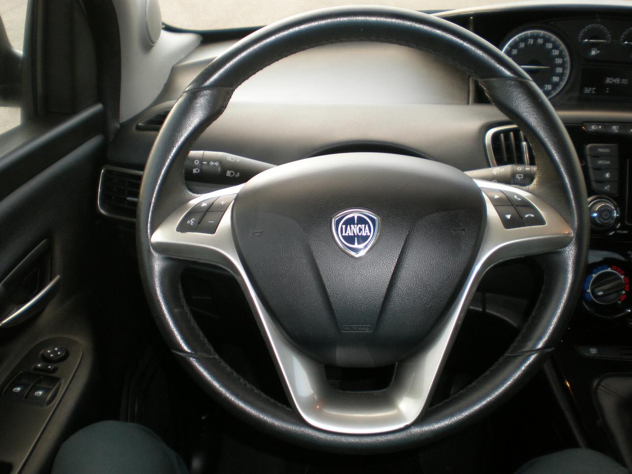 Lancia Y 1.2, pochi km, “LEGGERE BENE ANNUNCIO”