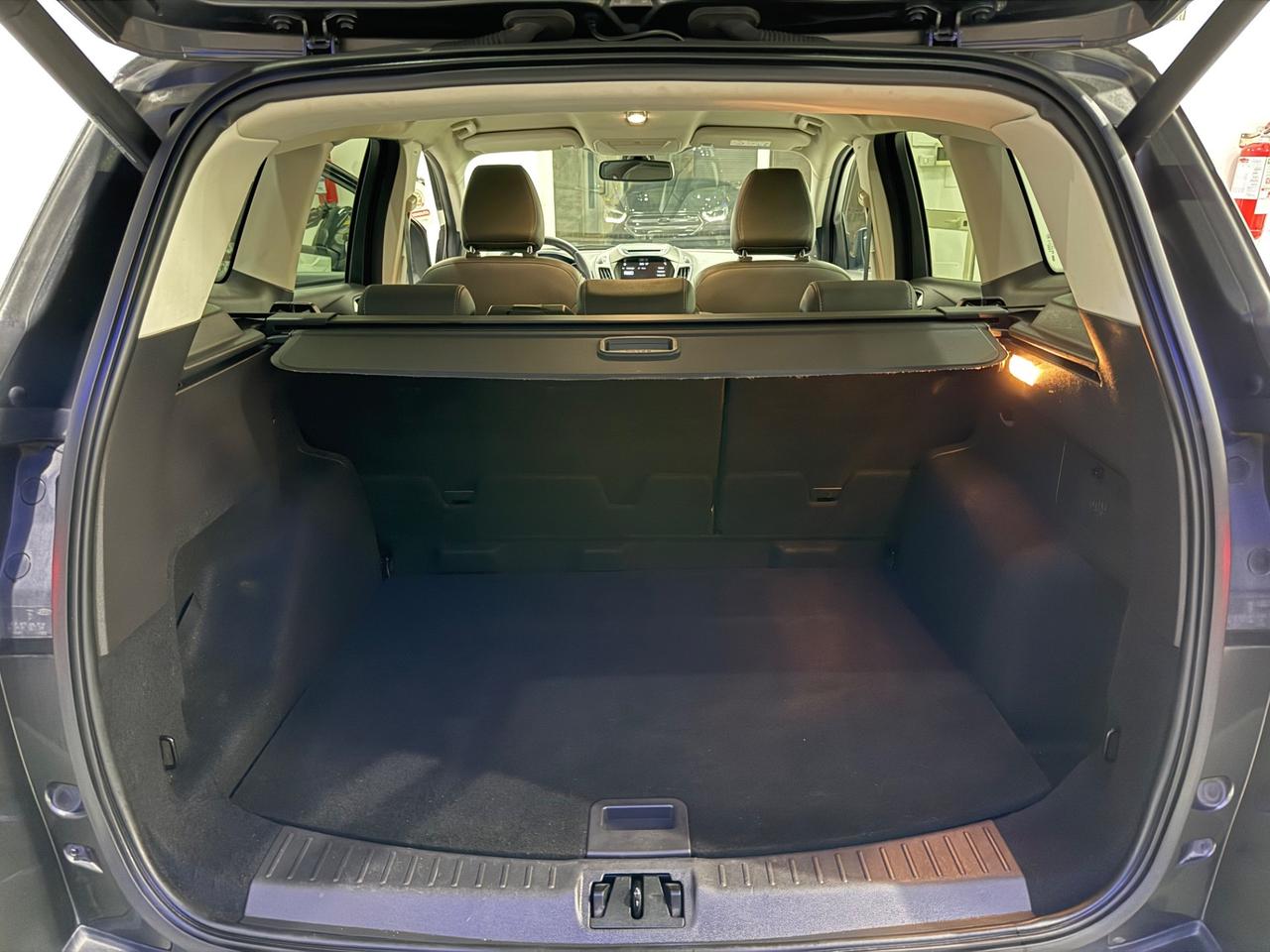 Ford Kuga 1.5 TDCI 120 Autom. Titanium