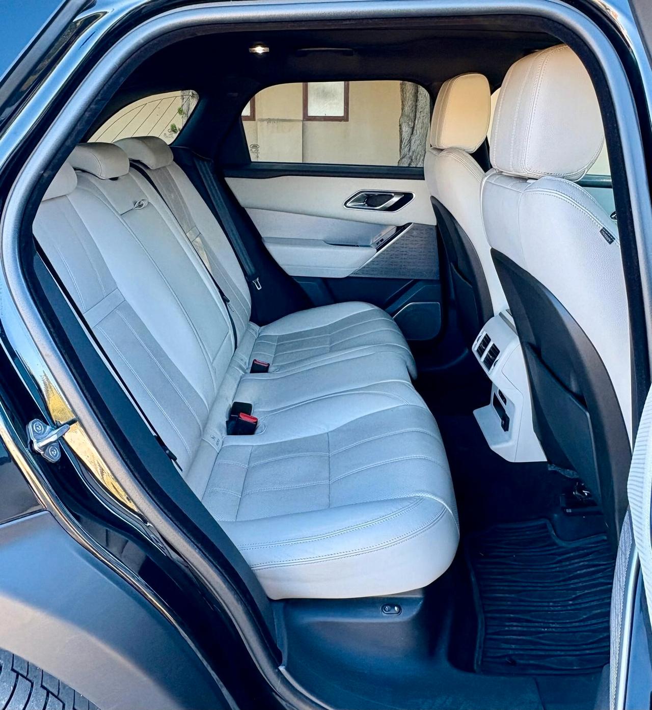 Land Rover Range Velar 2.0D I4 240 CV R-Dynamic SE