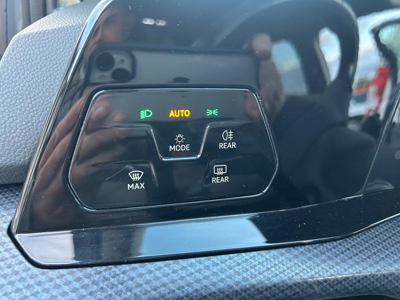 Volkswagen Golf 2.0 TDI 150 CV DSG SCR UNITED