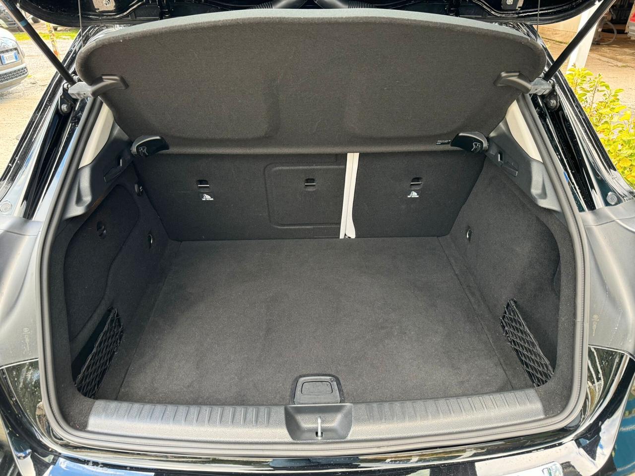 Mercedes-benz GLA 180 d Premium 45.000 km