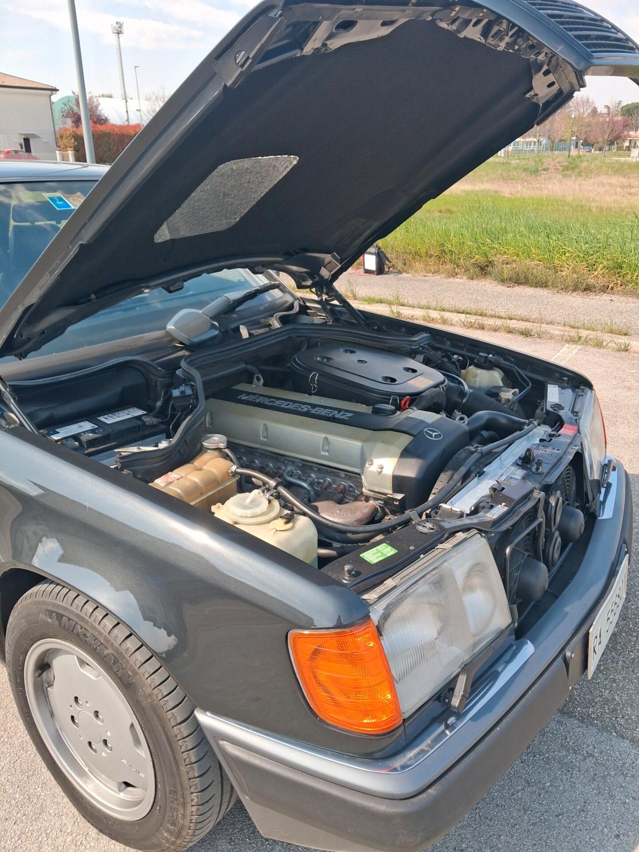 Mercedes-benz 300 E-24 Sportline