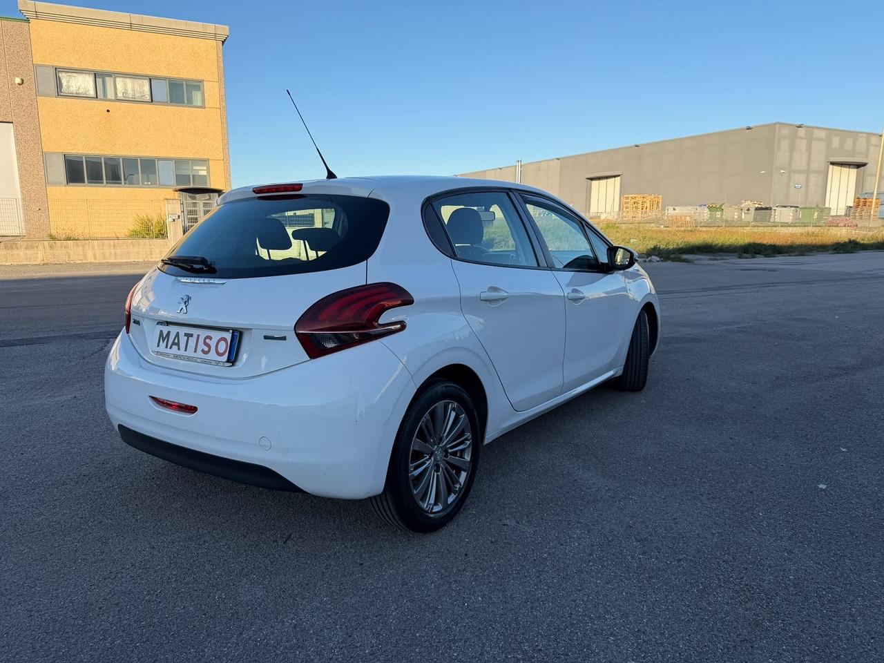 Peugeot 208 87000 KM GARANZIA 12 MESI