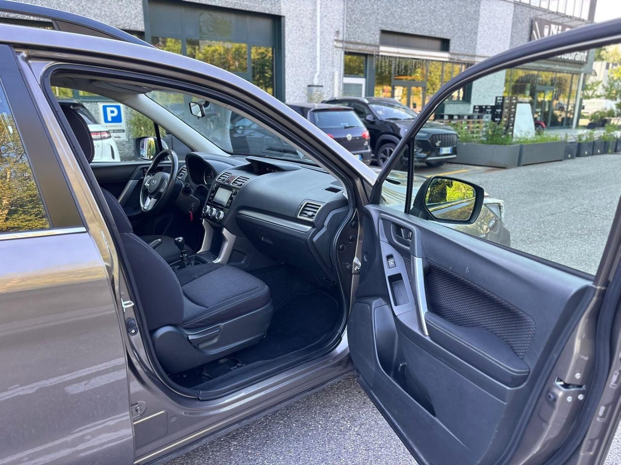 Subaru Forester 2.0i Free
