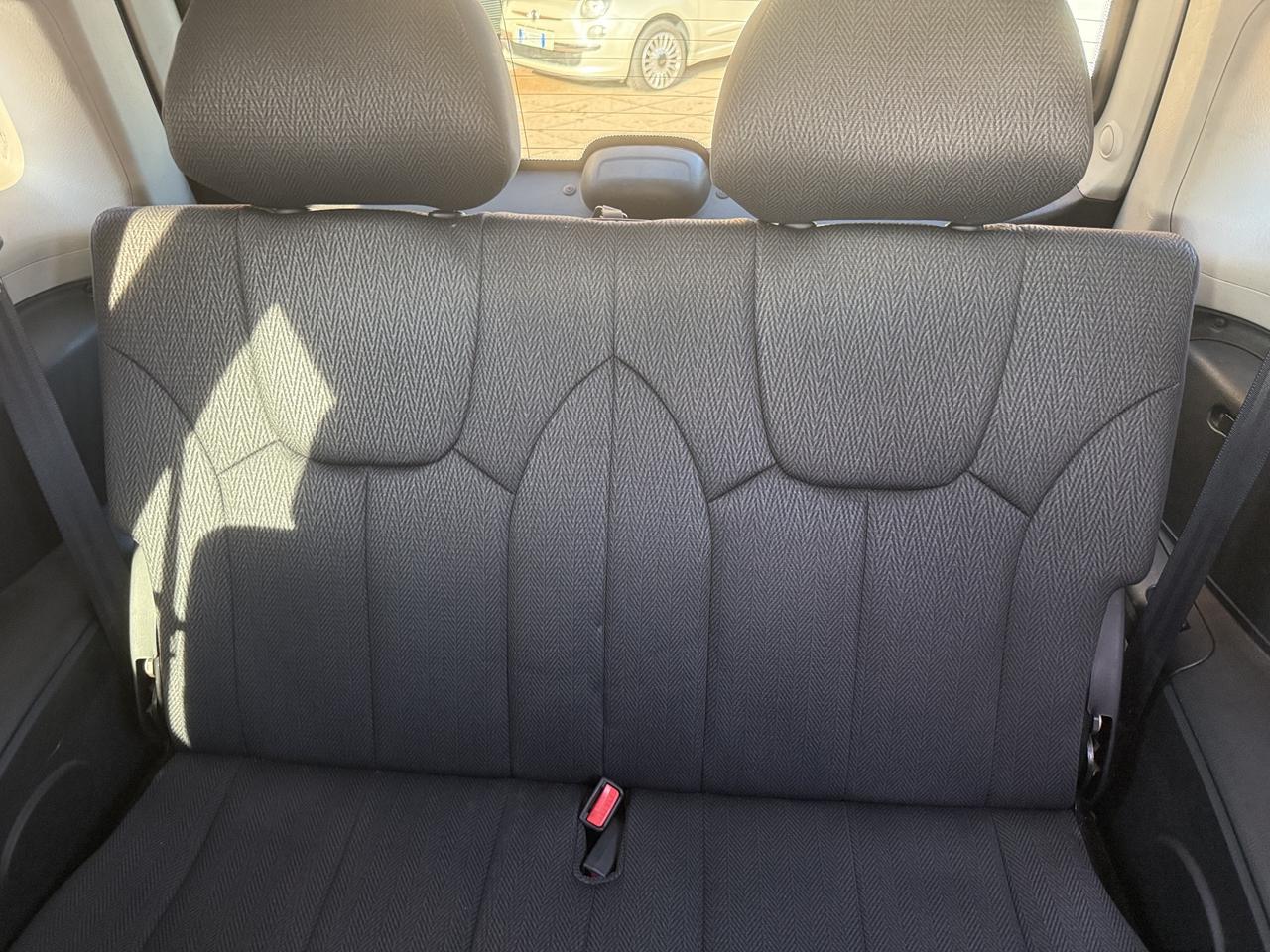 Ssangyong Rexton W 2.2 Diesel 4WD M/T Plus 7 POSTI