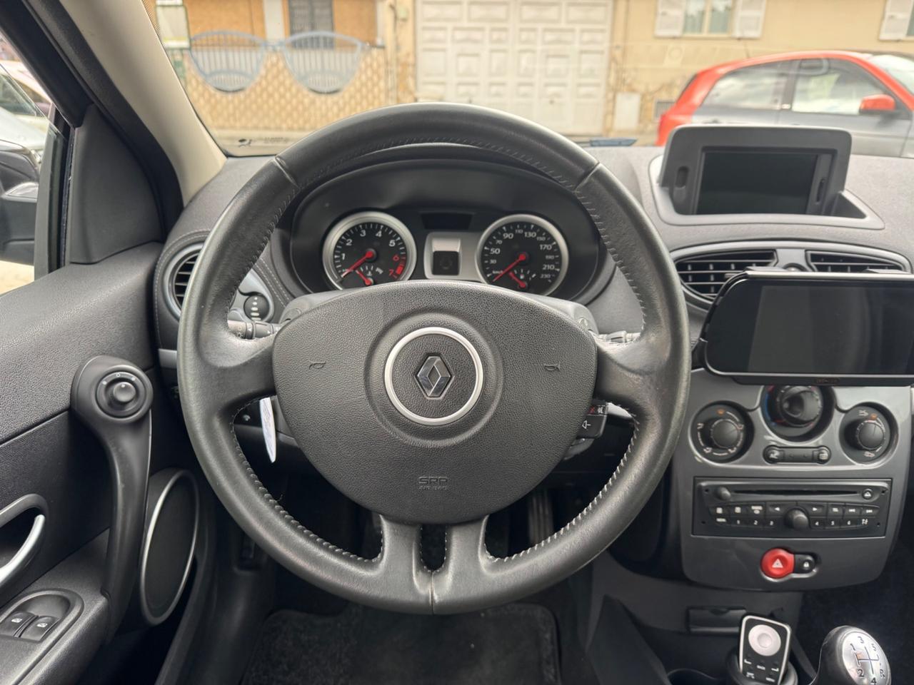 Renault Clio 1.2 GPL 75CV 20th 2011