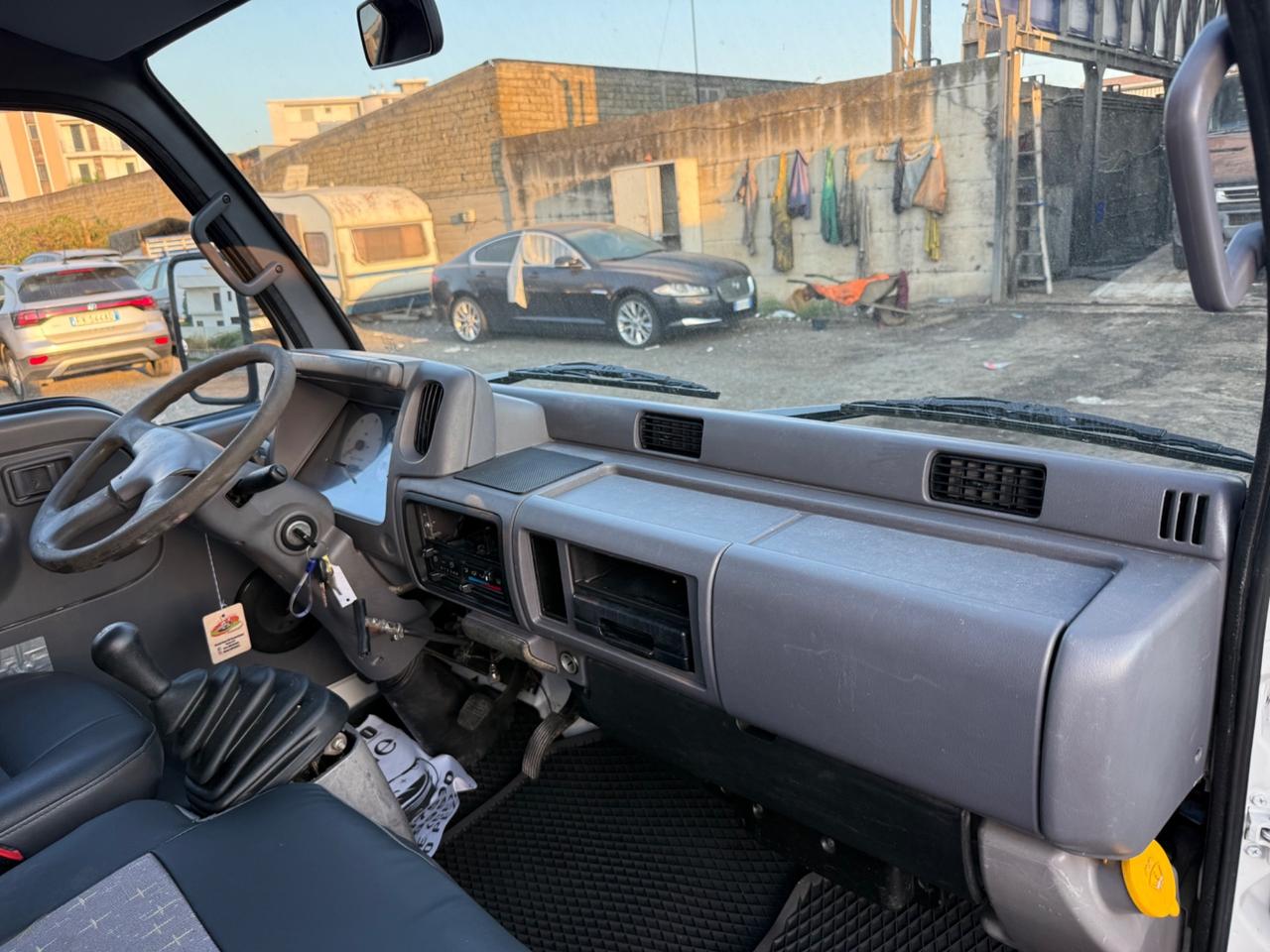Nissan Cabstar 3.0 Diesel 120 Cv Trilaterale