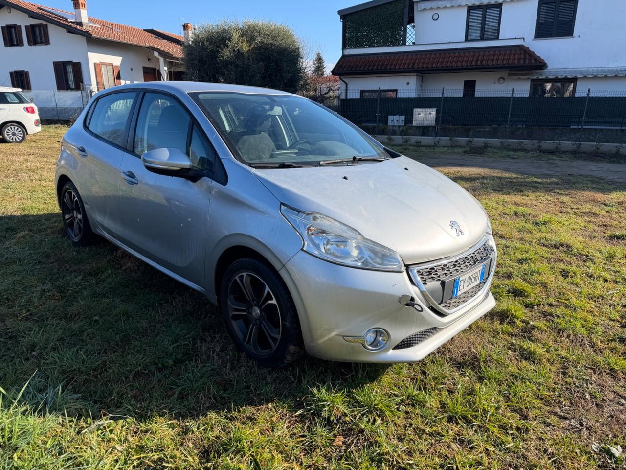 Peugeot 208 PureTech 82 5 porte Allure