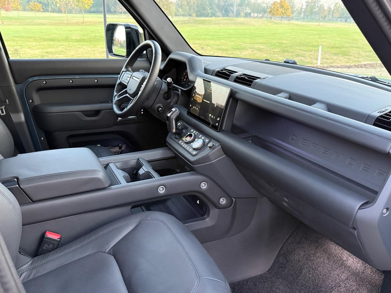 Land Rover Defender - subentro leasing leggere