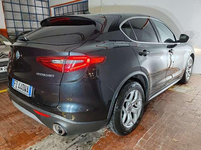 Alfa Romeo Stelvio 2.2d 190cv Q4 Navi + Palette al Volante + Camera