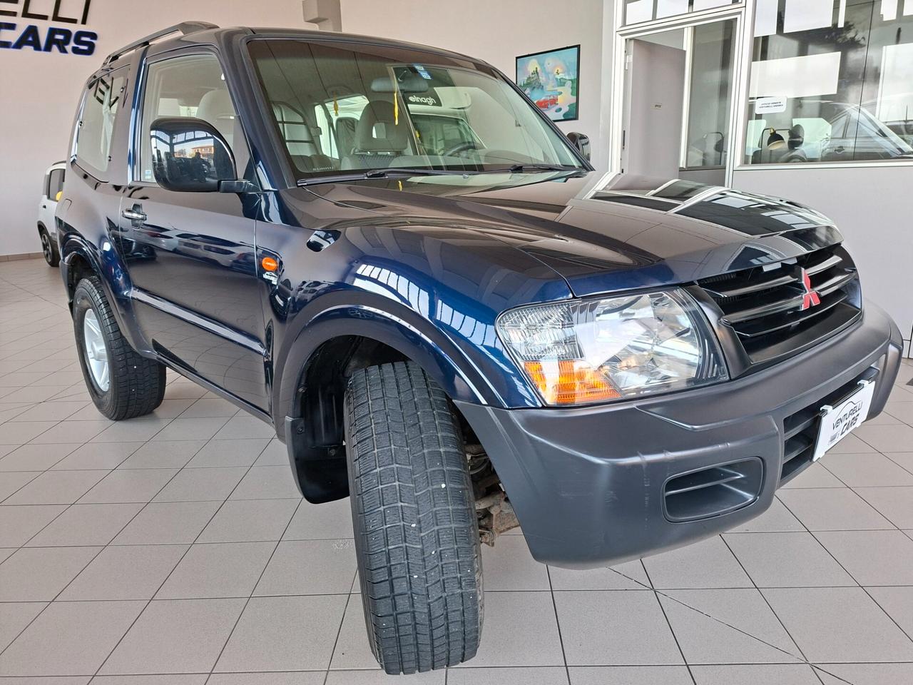Mitsubishi Pajero 2.5 TDI 3p. GLS1 Autocarro