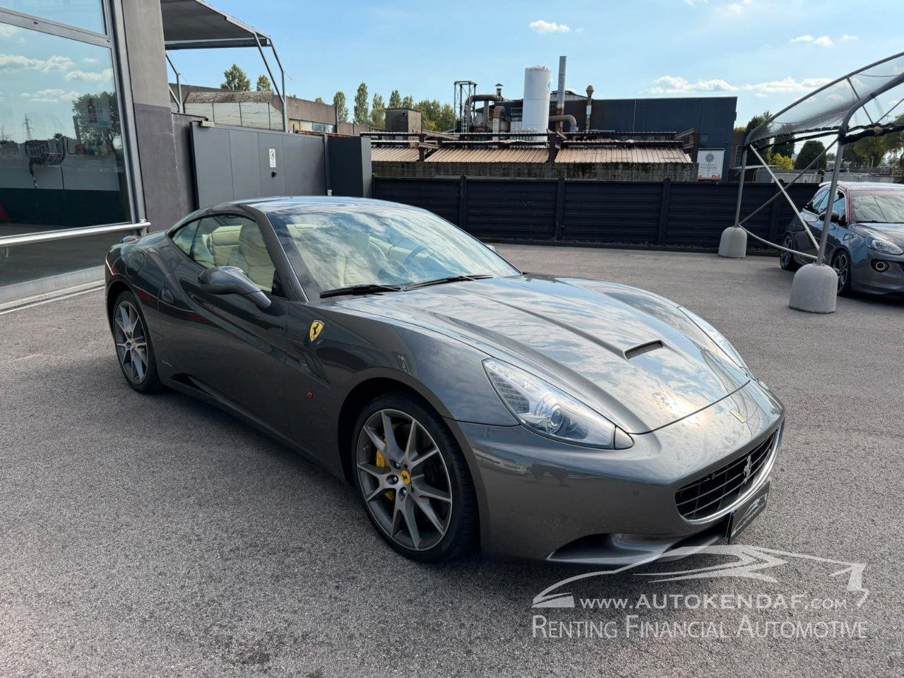 Ferrari California 4.3 dct - FULL SERVICE FERRARI