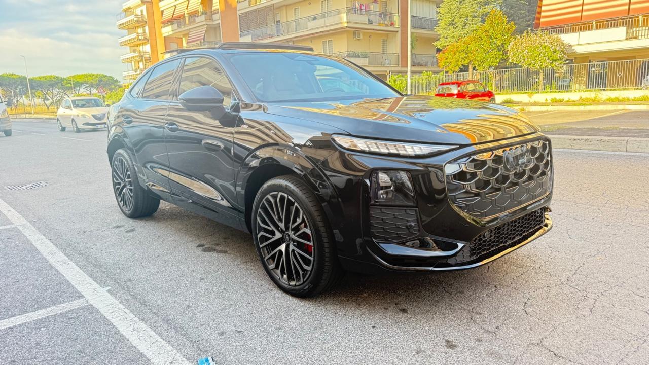 Audi Q3 SPB 35 TDI S tronic line edition MATRIX TETTO APRIBILE PACCHETTO AMBIENTE KAMERA 360 PELLE PDC