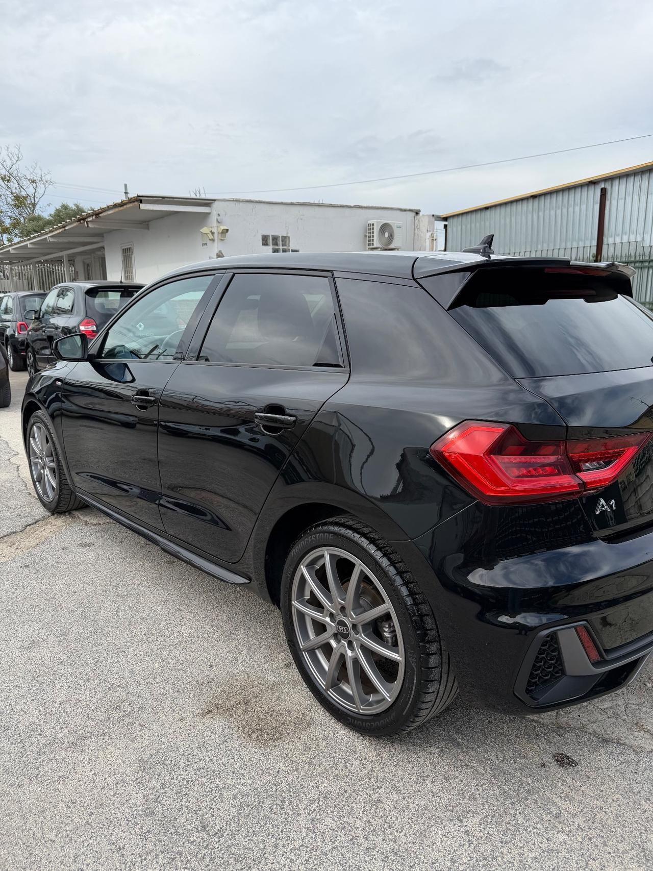 Audi A1 SPB 30 TFSI S tronic line edition