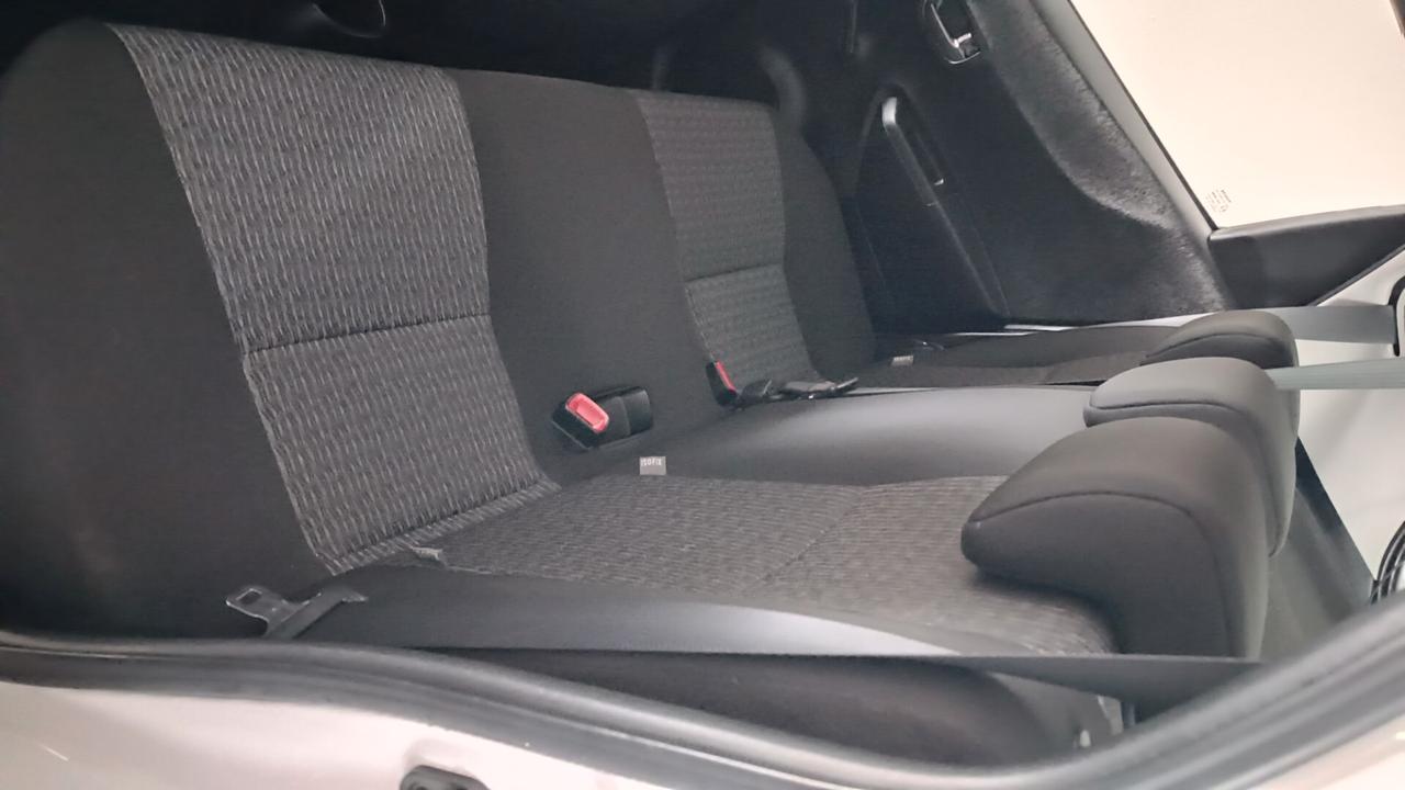 Toyota Yaris 1.0 5 porte
