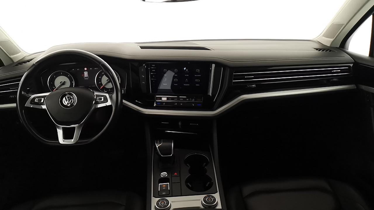 VOLKSWAGEN Touareg III 2018 - Touareg 3.0 V6 tdi Black Style 231cv tipt