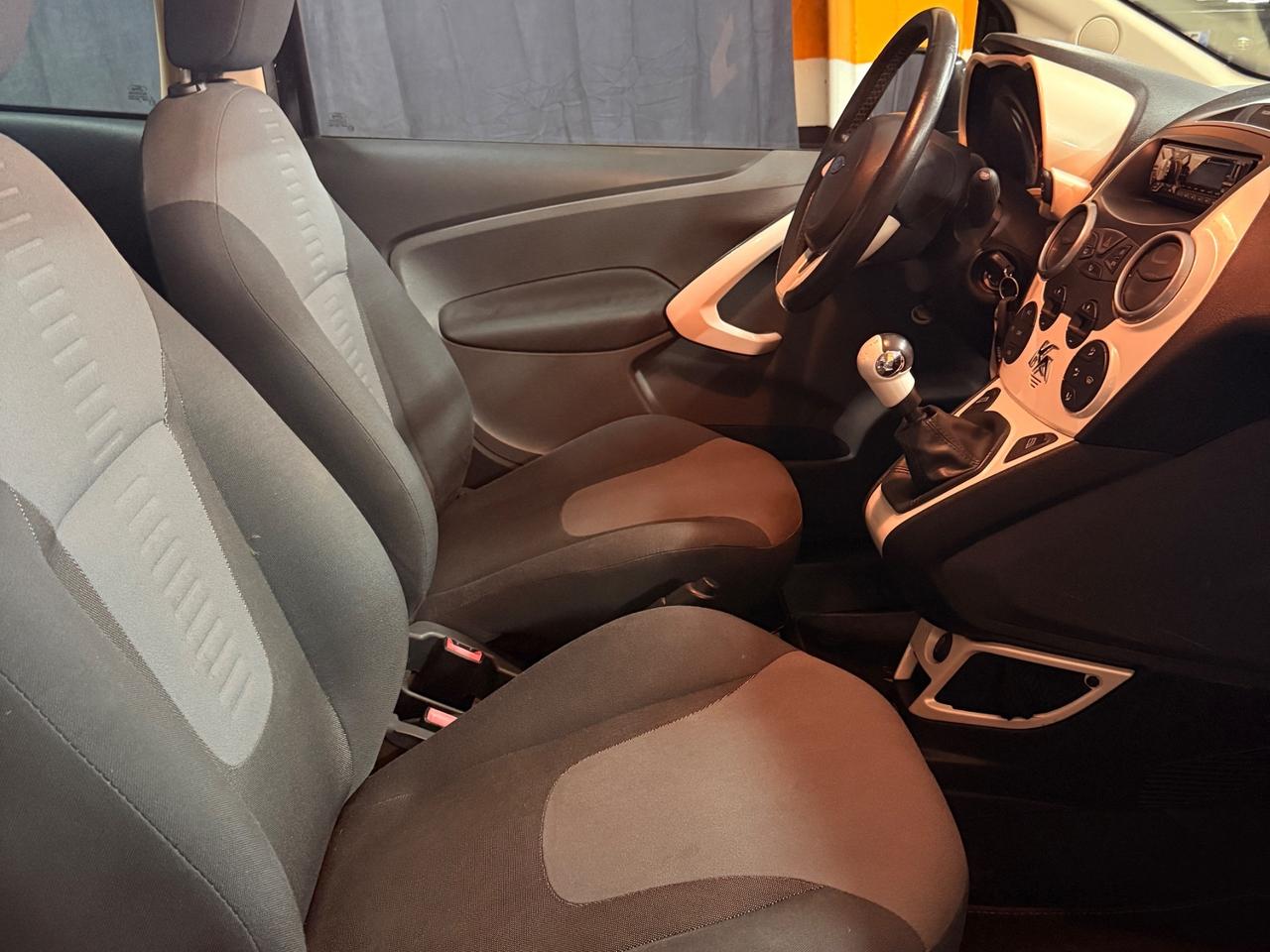 STUPENDA FORD KA CON SOLI 43.580 KM