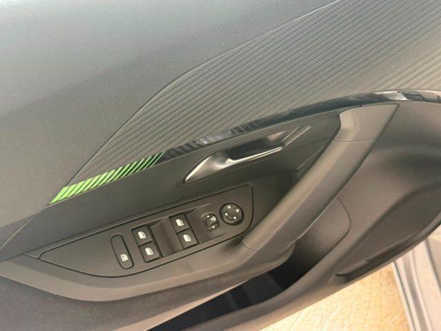 PEUGEOT 2008 PureTech 100 S&S Active