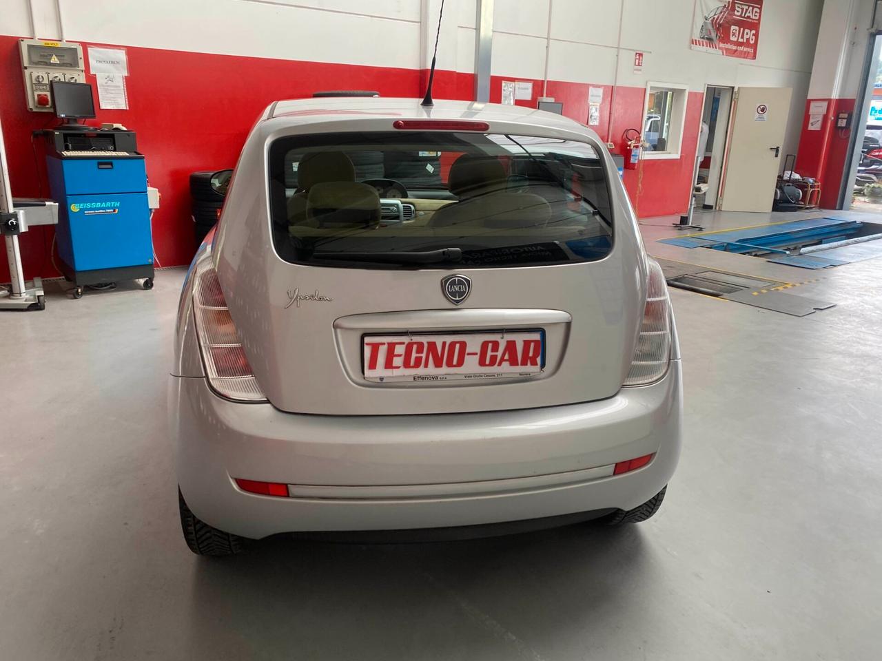 Lancia Ypsilon 1.2 Versus