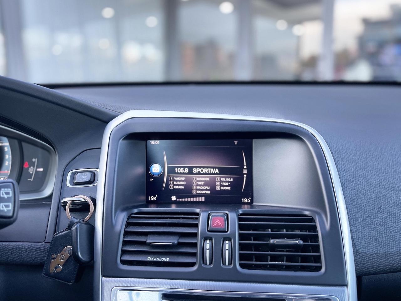 Volvo XC 60 2.0 Diesel 150CV E6 - 2017