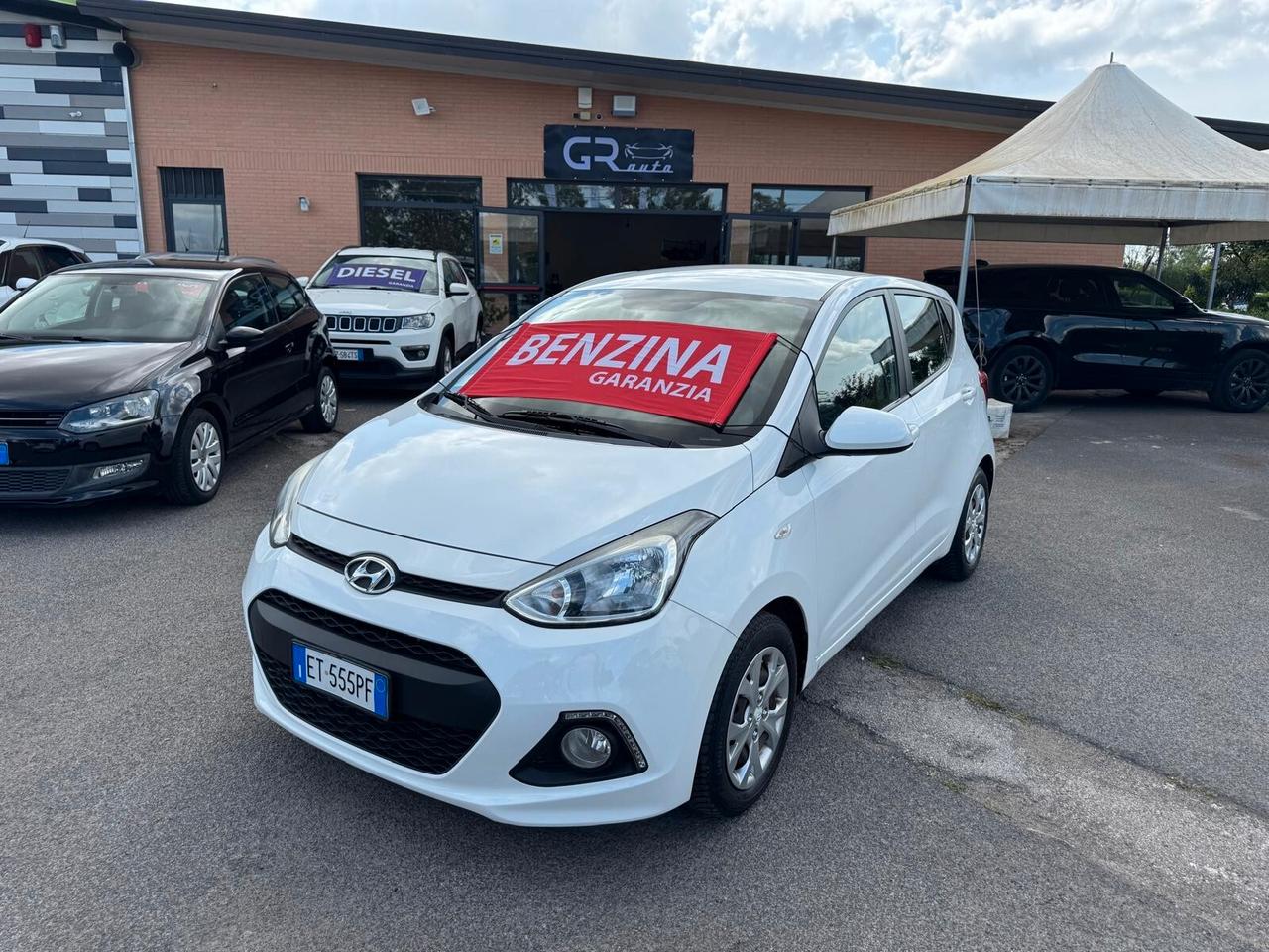 Hyundai i10 1.0 MPI BENZ 65CV 5P NEOPATENT 2014