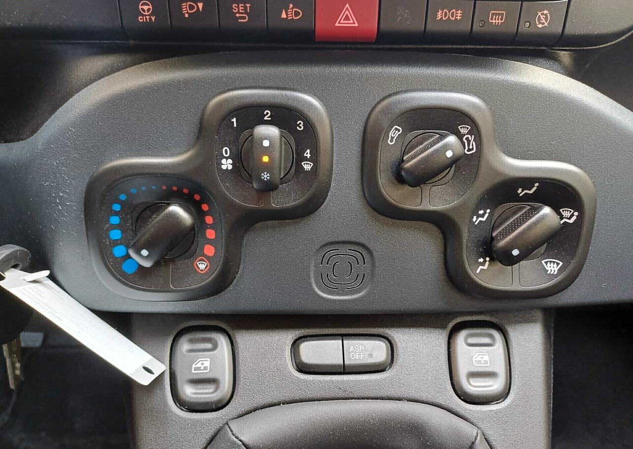 FIAT PANDA 1.0 70cv HYBRID CITY LIFE