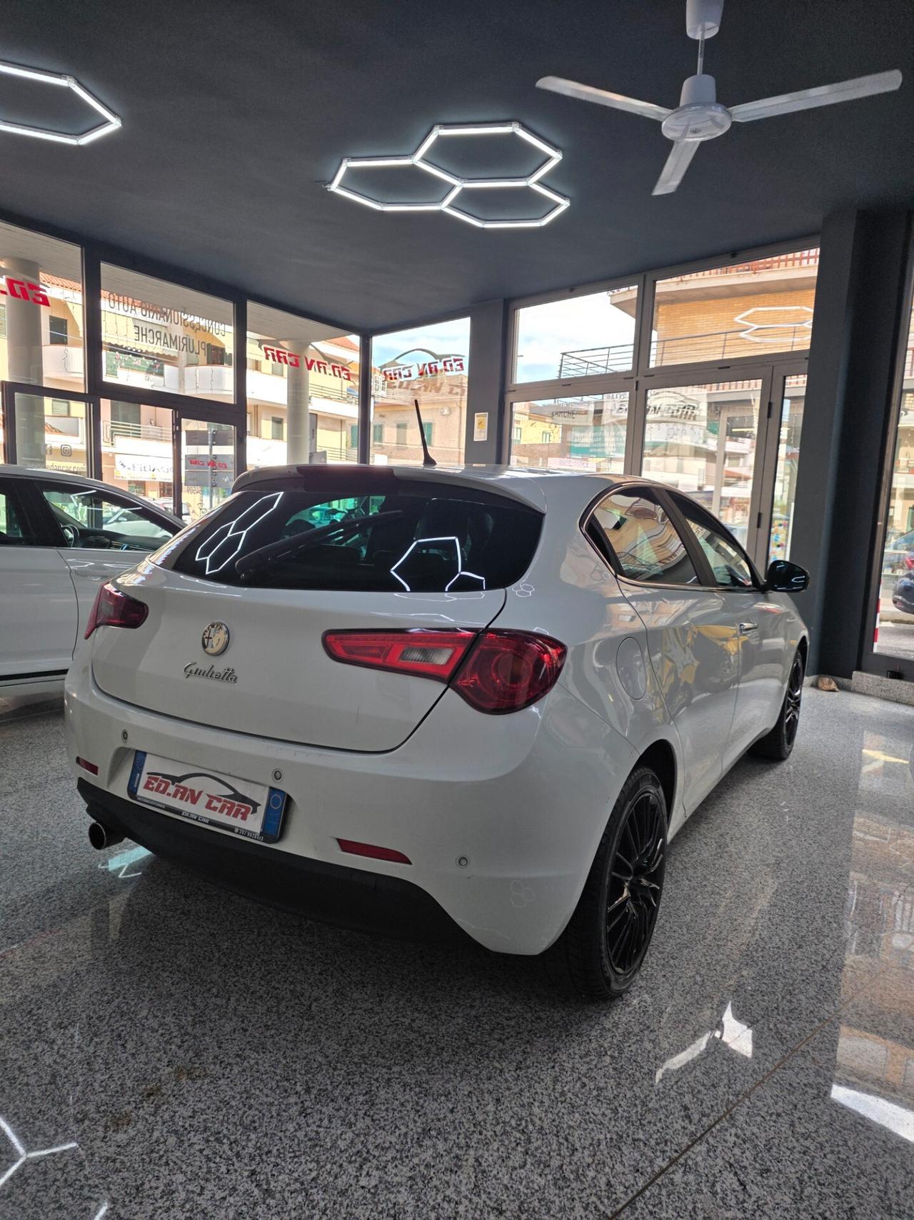 Alfa Romeo Giulietta 1.6 JTDm-2 105 CV Distinctive