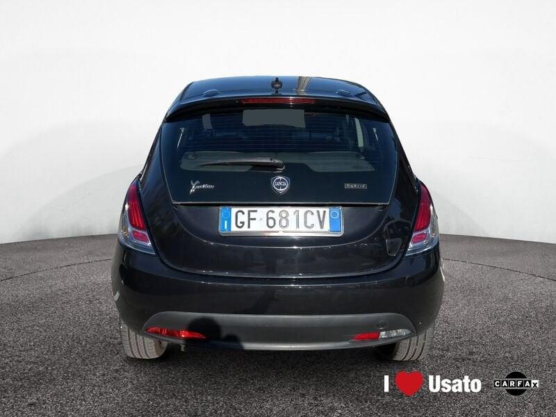 Lancia Ypsilon III 2015 1.0 hybrid Silver s&s 70cv