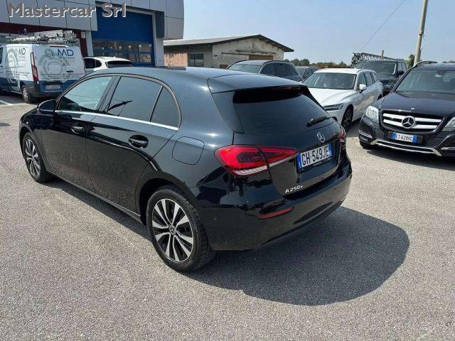 MERCEDES-BENZ A 250 A 250 e phev (eq-power) Business auto - GH549JE