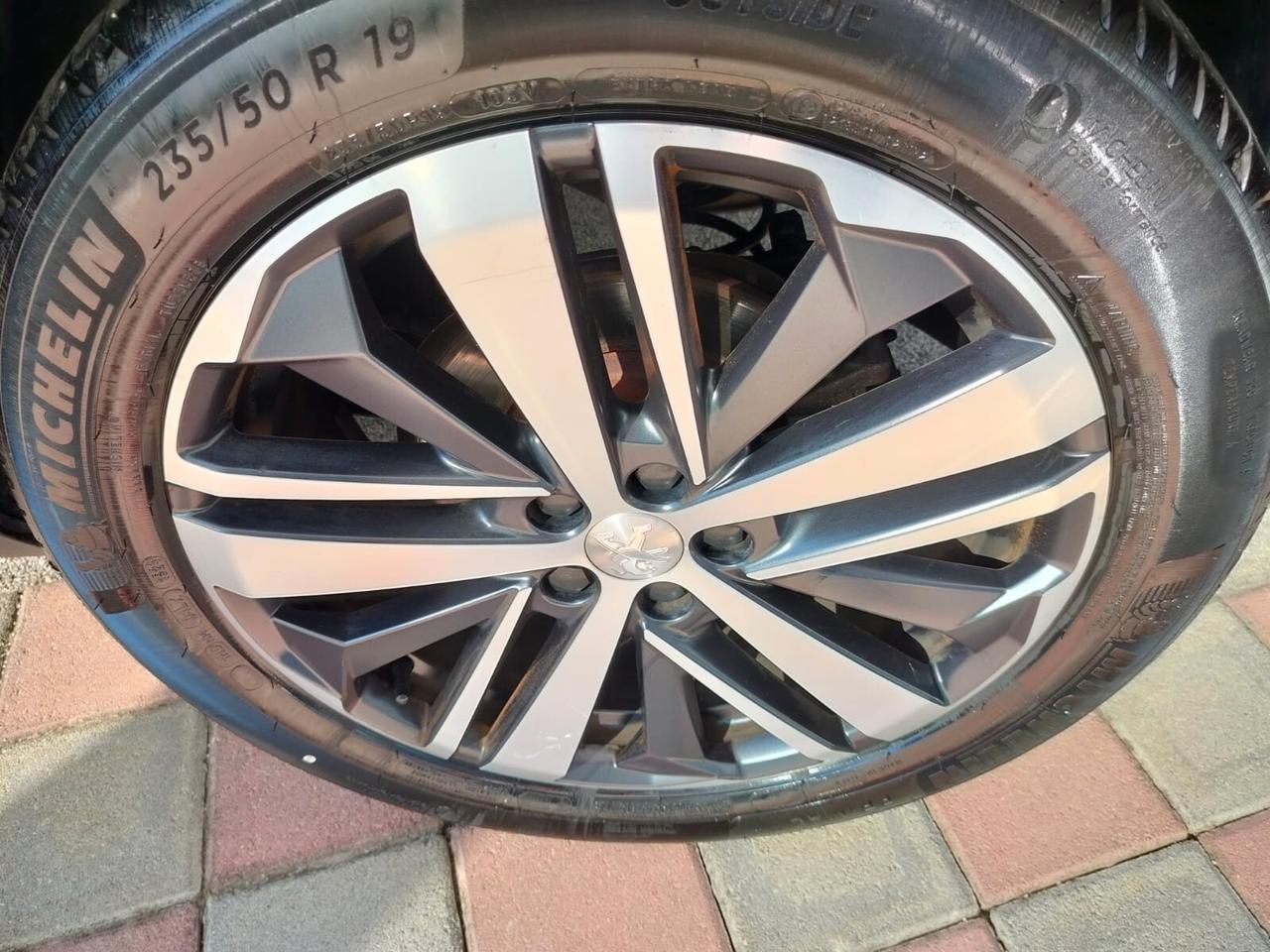 Peugeot 5008 BlueHDi 180 S&S EAT8 GT 7 posti