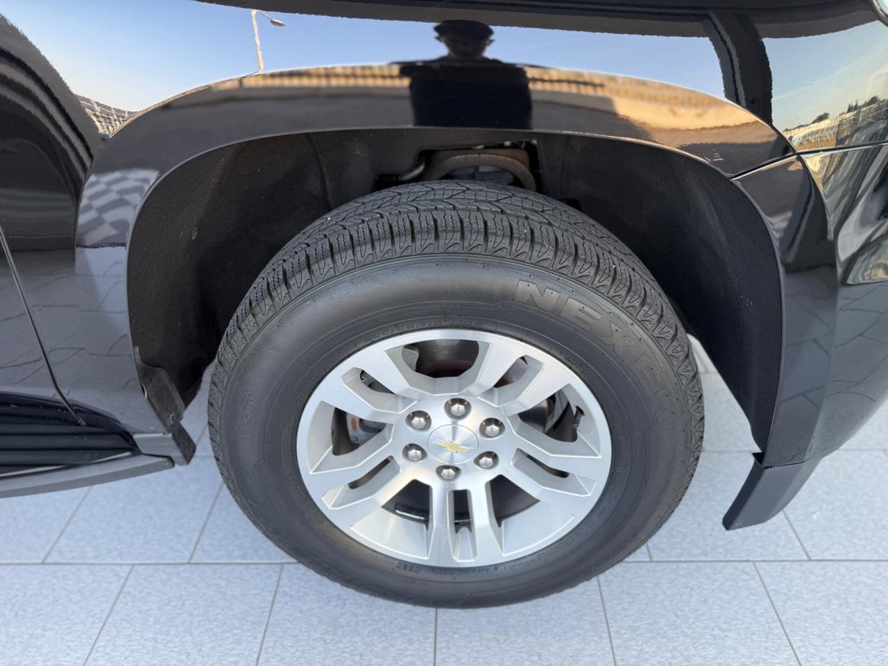 Chevrolet Suburban 5.3 340CV V8