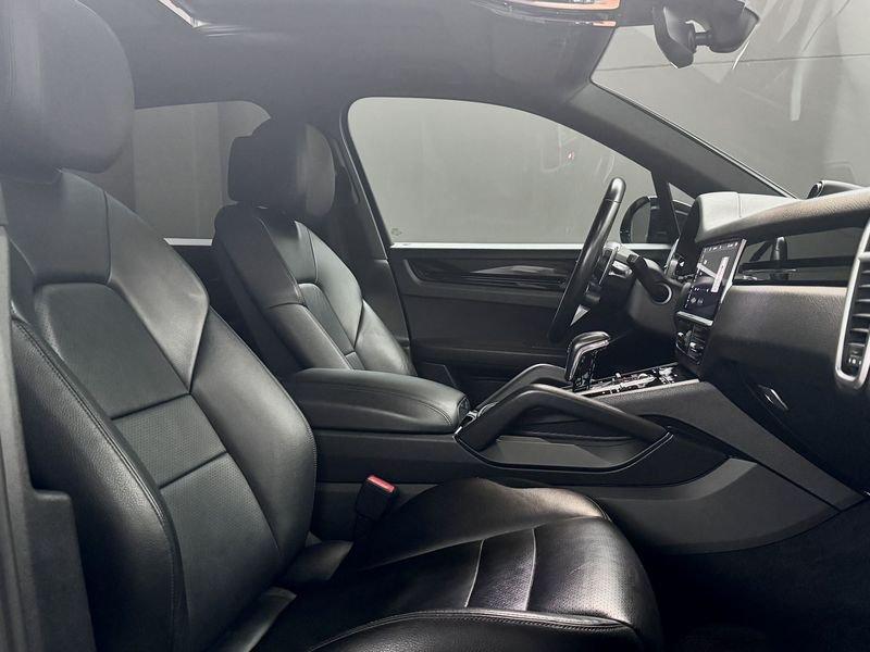 Porsche Cayenne 3.0 V6