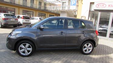 TOYOTA - Urban Cruiser - Cruiser 1.4 D-4D AWD Luxury