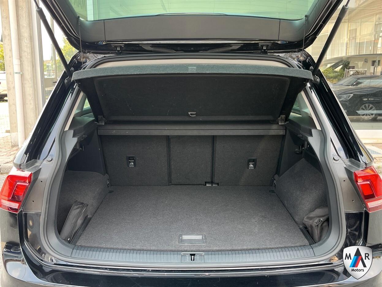 Volkswagen Tiguan 2.0 TDI SCR DSG Business BlueMotion Technology