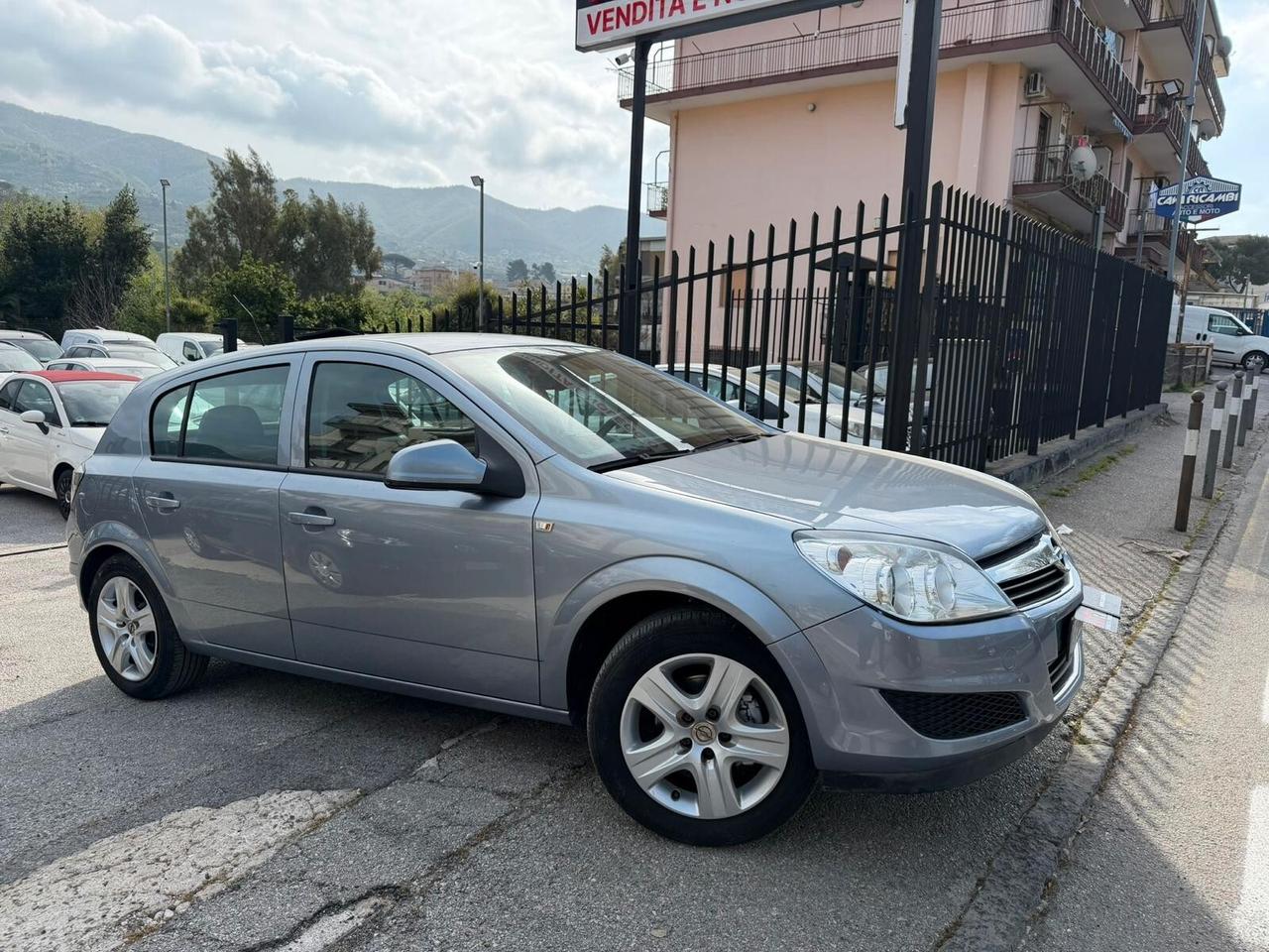 Opel Astra 1.4 Turbo 140CV 5 porte Cosmo