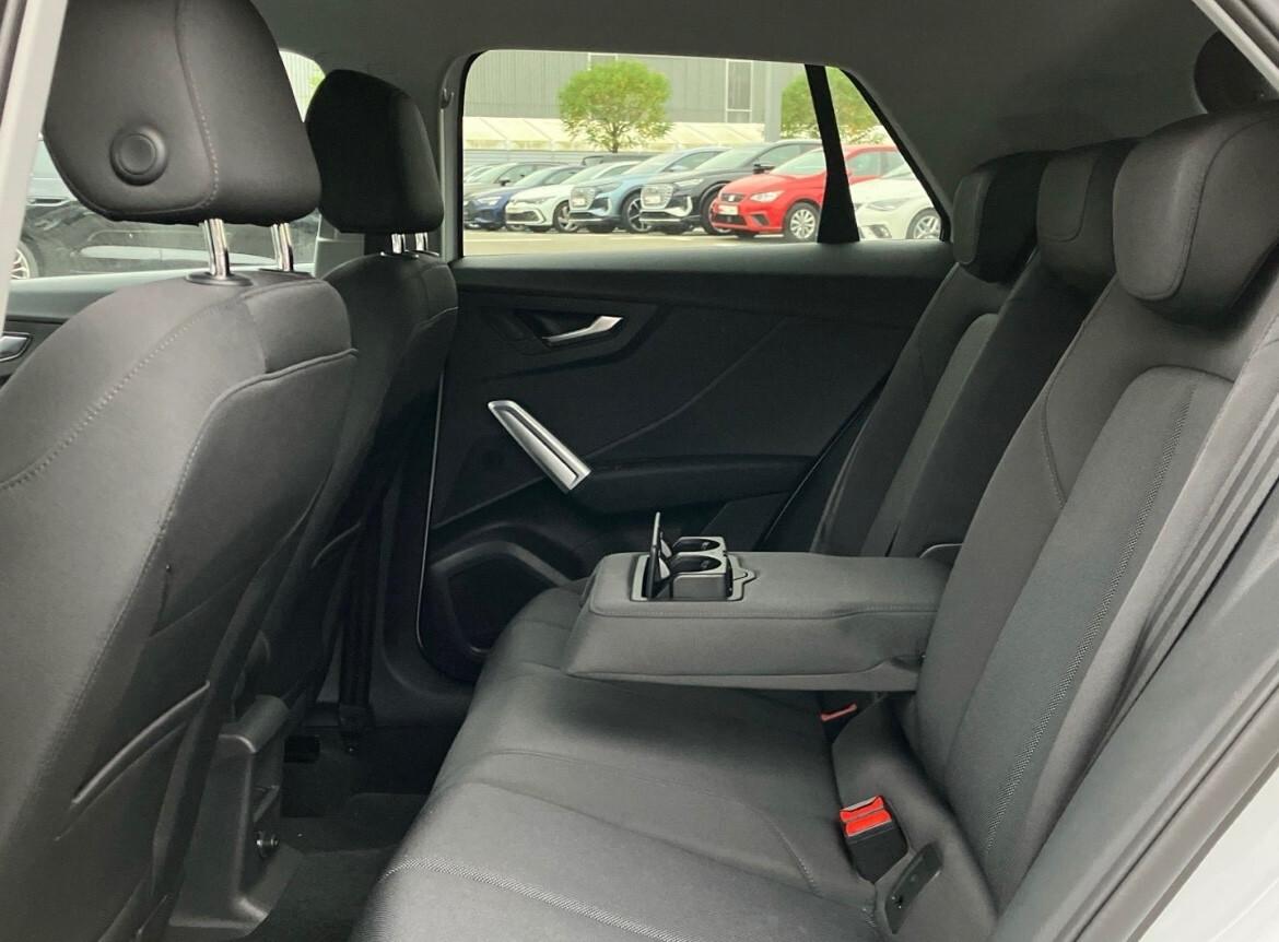 Audi Q2 S line 30 TDI