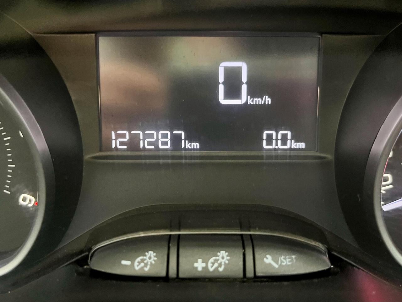 Peugeot 208 1.6 BlueHDi 75cv Allure 2015