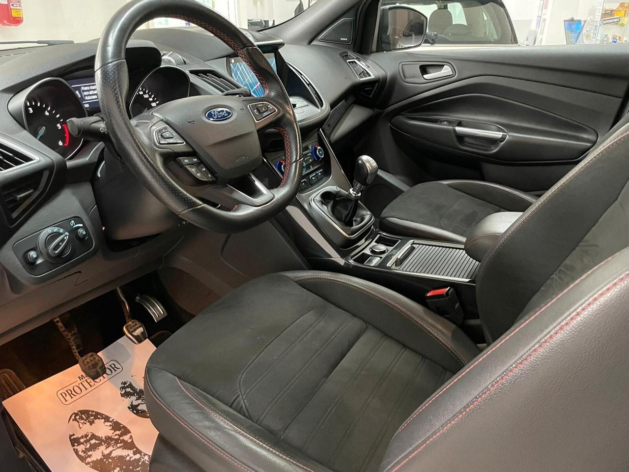 Ford Kuga ST-Line / 1.5 TDCI 120 CV /2019/