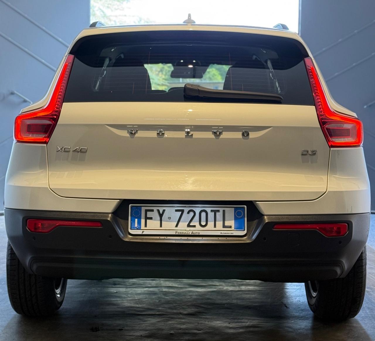 Volvo XC40 D3 150Cv Geartronic FARI LED-RETROCAM