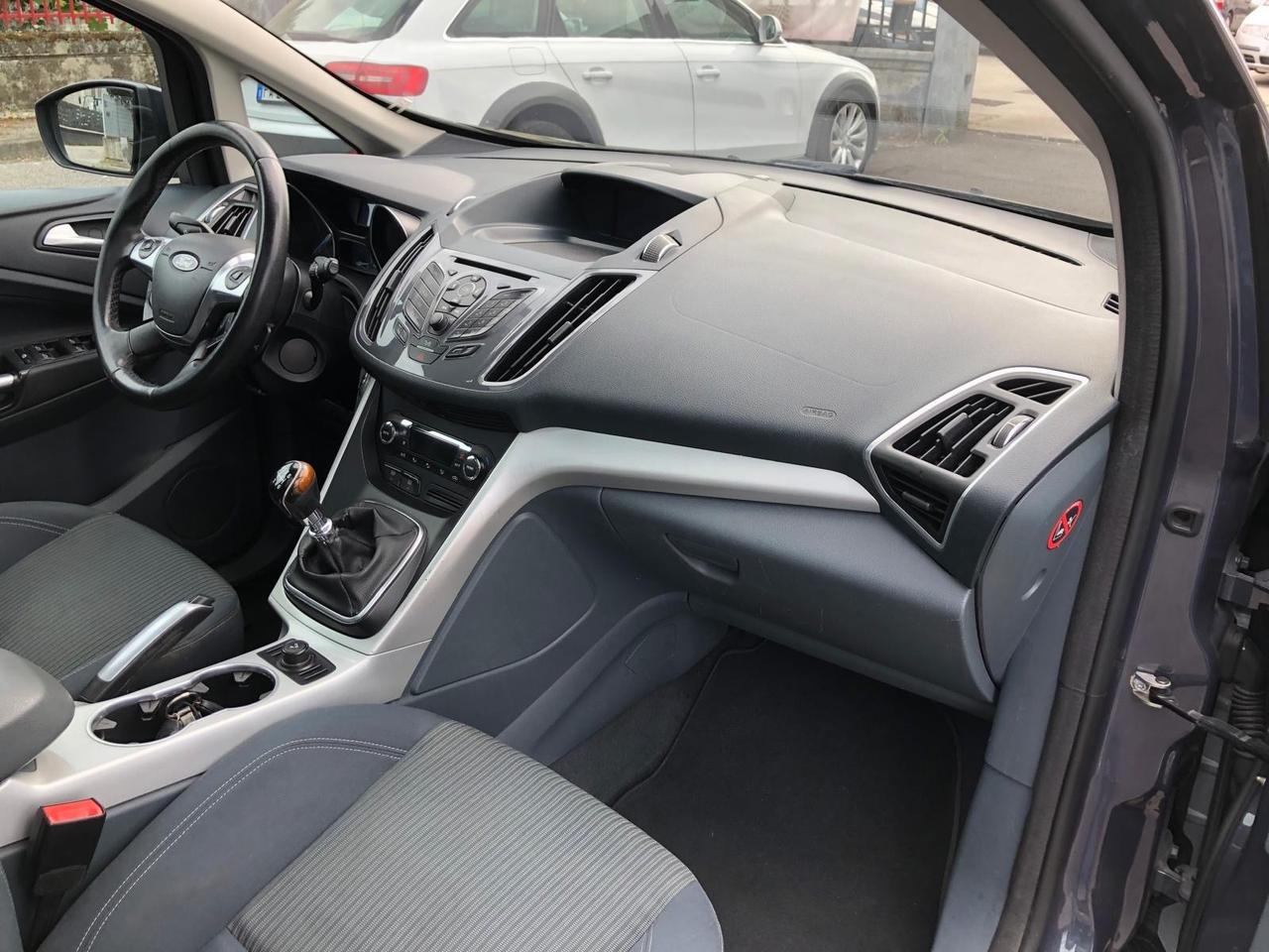 Ford B-Max Titanium