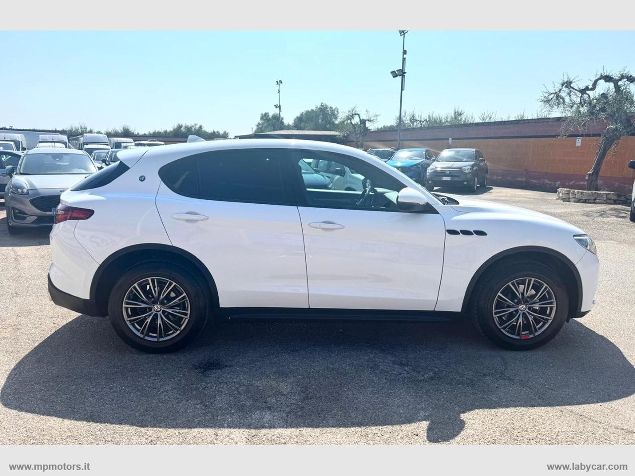 ALFA ROMEO STELVIO SUPER 2.2 MJ 180CV AT8 Q4 AUTOMATICA