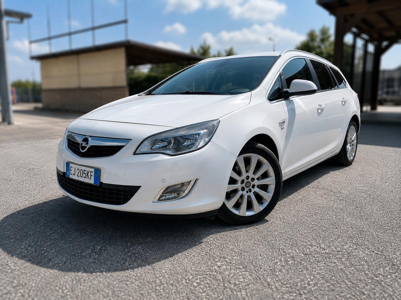 Opel Astra 1.7 CDTI 125CV 5 porte Cosmo