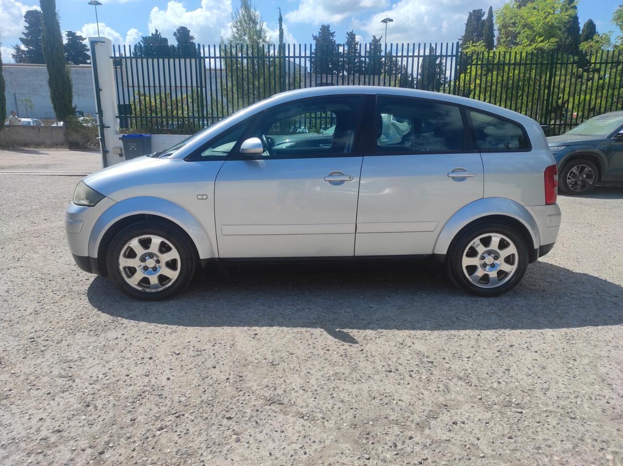 Audi A2 1.4 TDI/90CV Comfort