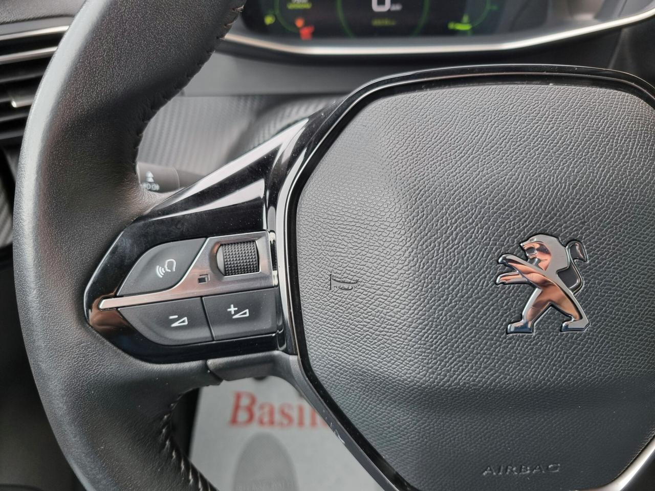 Peugeot 2008 BlueHDi 110 S&S Allure Pack