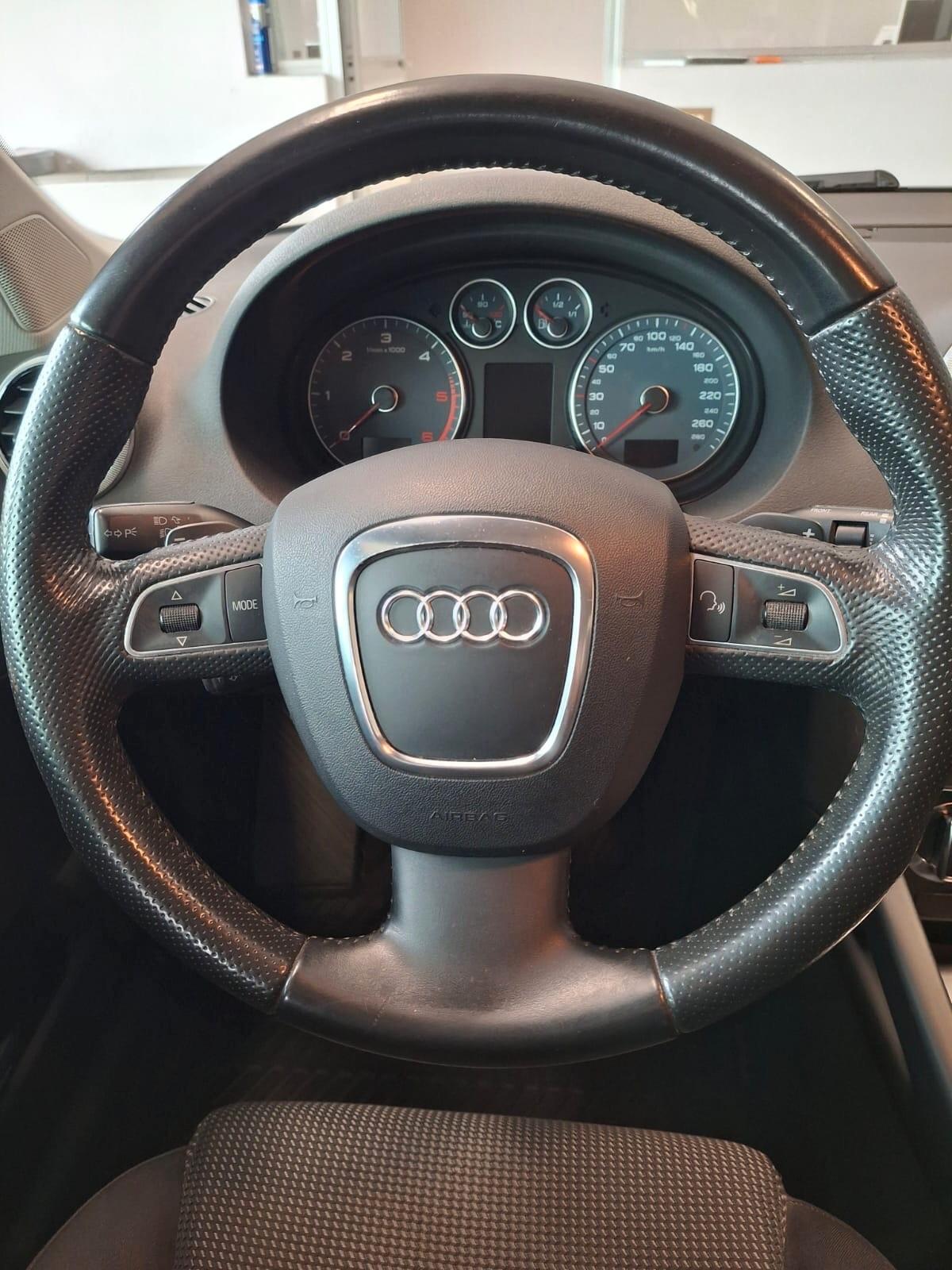 Audi A3 Sportback 1.6 tdi Ambition s-tronic