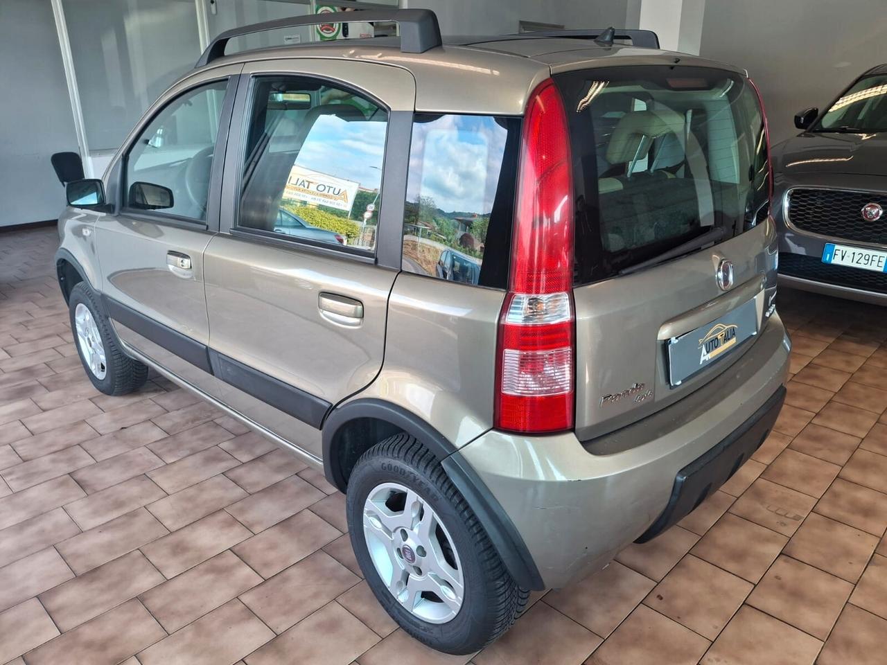 Fiat Panda 1.3 mjt 16v 4x4*NEOPATENTATI