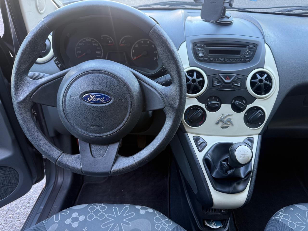 Ford Ka 1.2 8V 69CV Titanium